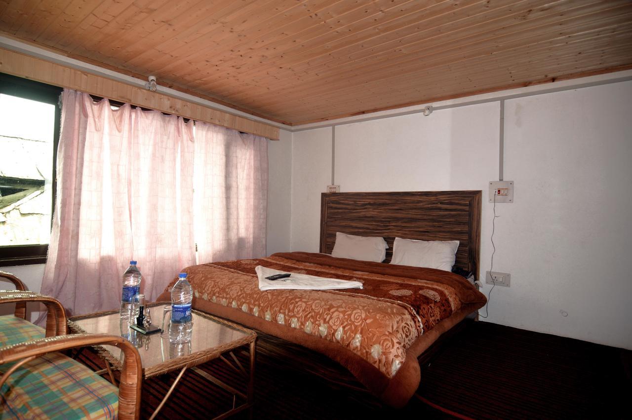 Kashmir House Hotel ปาฮาลกัม ภายนอก รูปภาพ